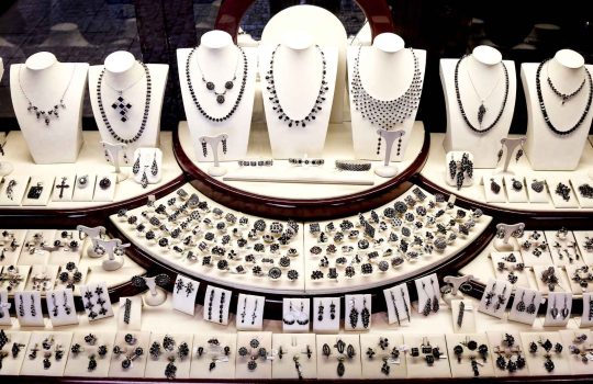 חנות תכשיטים2